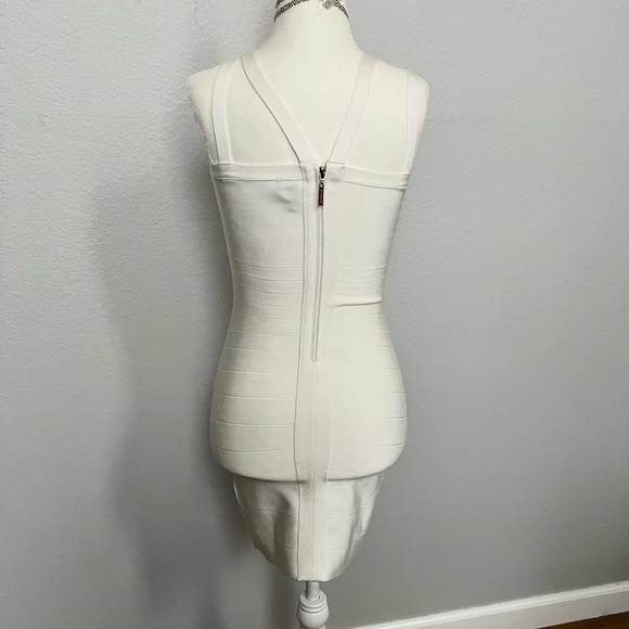 🎉 Sale Marciano Los Angeles White Bondage Dress Small - Picture 5 of 7